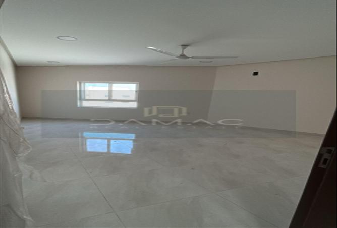 964944 - Property Image 2