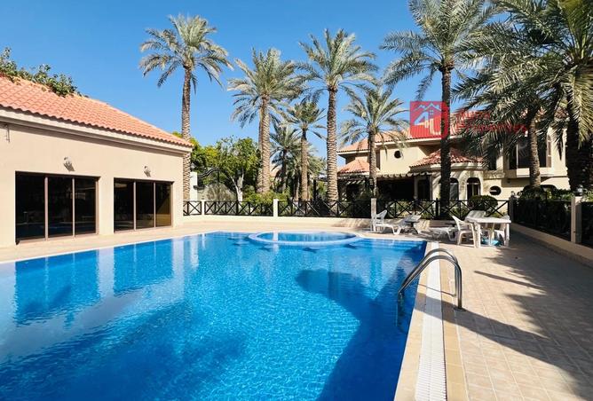 985968 - Property Image 2