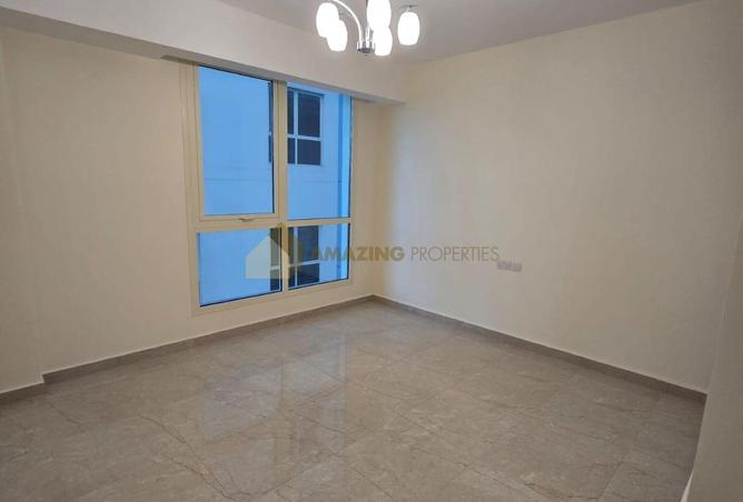 967527 - Property Image 2