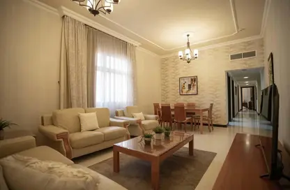 Apartment - 2 Bedrooms - 3 Bathrooms for rent in Bu Ashira - Capital Governorate