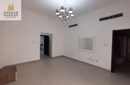 شقة - 2 غرف نوم - 2 حمامات للايجار في سار - المحافظة الشمالية