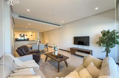 Apartment - 3 Bedrooms - 5 Bathrooms for rent in Reef Island - Capital Governorate
