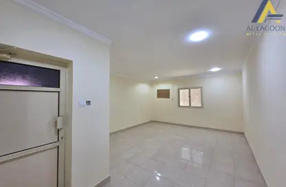 Apartment - 3 Bedrooms - 2 Bathrooms for rent in Sitra - Central Governorate