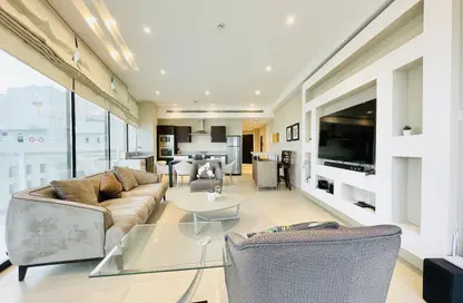 Apartment - 2 Bedrooms - 2 Bathrooms for rent in Al Juffair - Capital Governorate