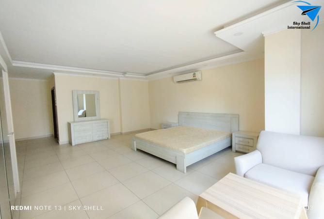 957840 - Property Image 2