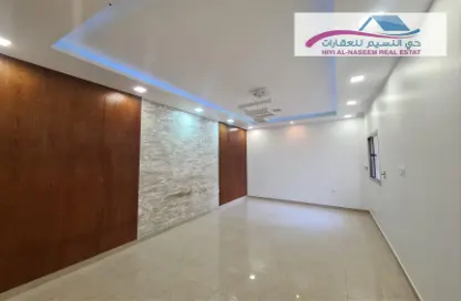 Apartment - 3 Bedrooms - 2 Bathrooms for rent in Hamad Town - Northern Governorate