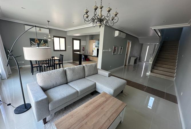 Villa - 2 Bedrooms - 3 Bathrooms for rent in Riffa Views - Riffa - Southern Governorate