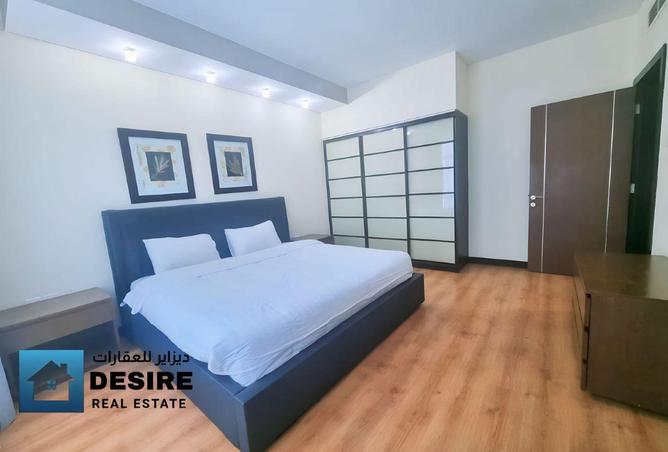 985511 - Property Image 2