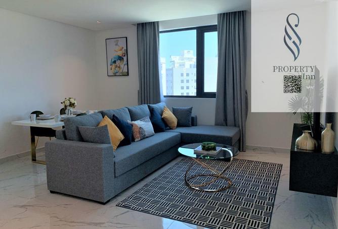 988301 - Property Image 2