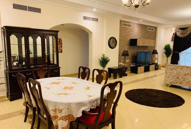 988847 - Property Image 2