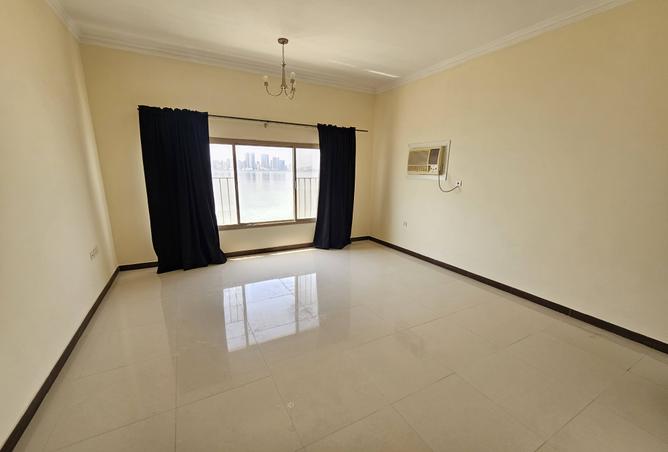920021 - Property Image 3