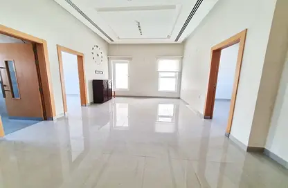 Apartment - 3 Bedrooms - 3 Bathrooms for rent in Tubli - Central Governorate