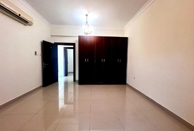 975099 - Property Image 2