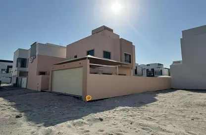 Villa - 3 Bedrooms - 6 Bathrooms for sale in Hidd - Muharraq Governorate