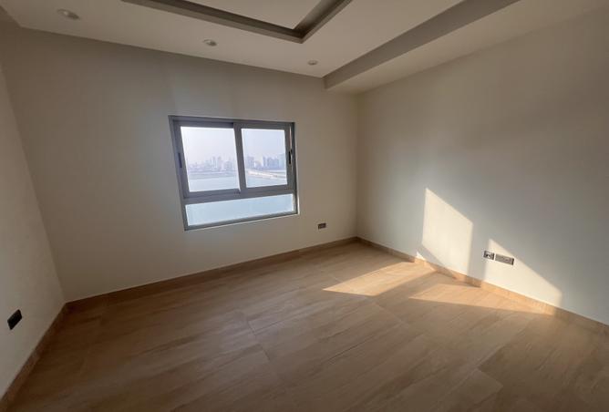 976072 - Property Image 2