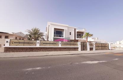 Villa - 5 Bedrooms - 5 Bathrooms for rent in Amwaj Avenue - Amwaj Islands - Muharraq Governorate