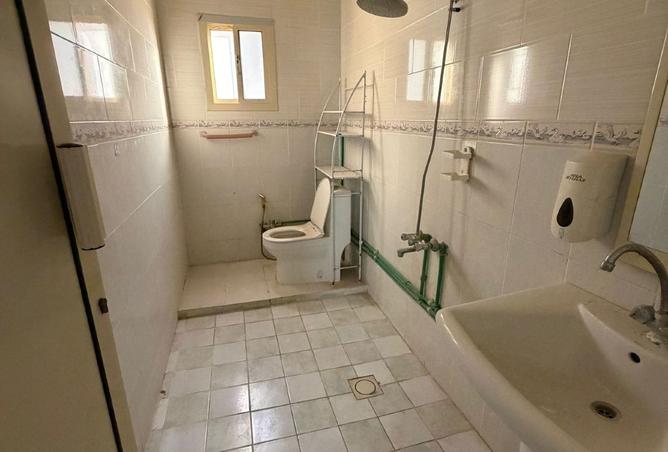 985437 - Property Image 2