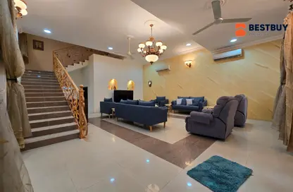 Villa - 3 Bedrooms - 5 Bathrooms for rent in Hidd - Muharraq Governorate