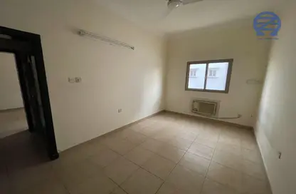 Empty Room image for: Apartment - 2 Bedrooms - 1 Bathroom for rent in Muharraq - Muharraq Governorate, Image 1