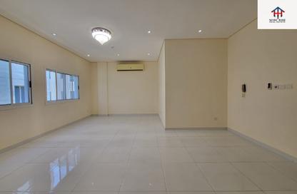 Apartment - 2 Bedrooms - 3 Bathrooms for rent in Hidd - Muharraq Governorate