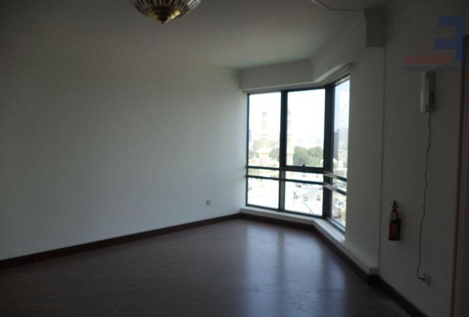 985147 - Property Image 3