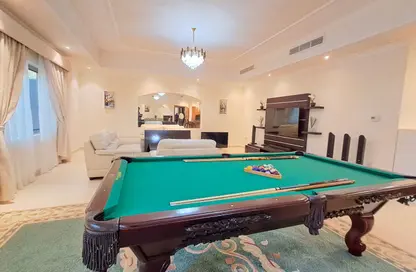 Apartment - 2 Bedrooms - 3 Bathrooms for rent in Segaya - Manama - Capital Governorate