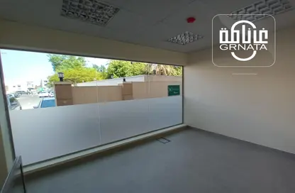 مكتب - استوديو - 2 حمامات للايجار في البسيتين - المحرق