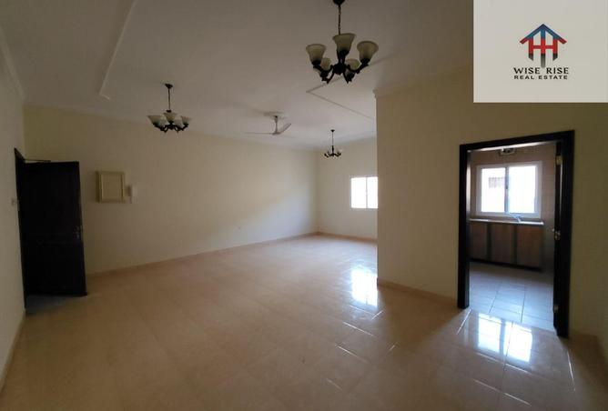 989523 - Property Image 3