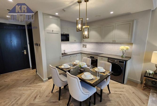 988154 - Property Image 2