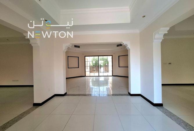960440 - Property Image 3