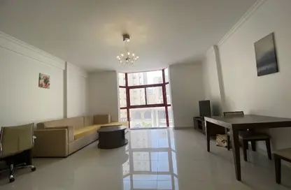 Apartment - 1 Bedroom - 1 Bathroom for rent in Al Juffair - Capital Governorate