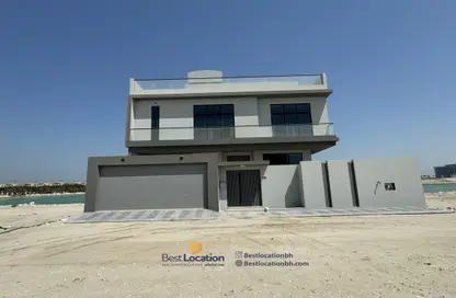 Villa - 4 Bedrooms - 6 Bathrooms for sale in Strata - Dilmunia Island - Muharraq Governorate