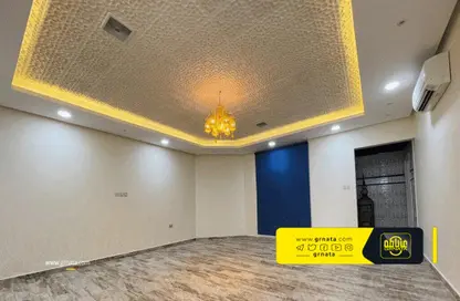 فيلا - 5 غرف نوم - 8 حمامات للبيع في سند - المحافظة الوسطى