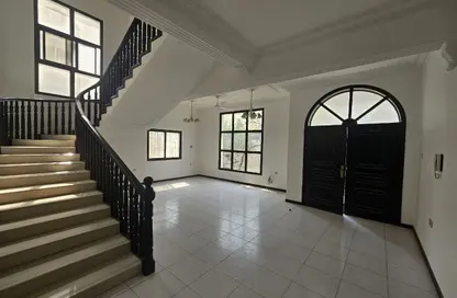 Villa - 5 Bedrooms - 6 Bathrooms for sale in Busaiteen - Muharraq Governorate