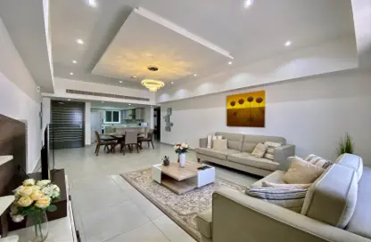 Apartment - 2 Bedrooms - 2 Bathrooms for rent in Al Juffair - Capital Governorate