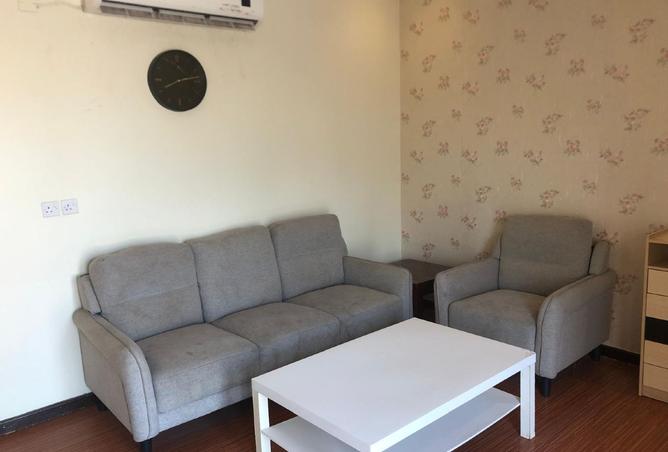 988672 - Property Image 2