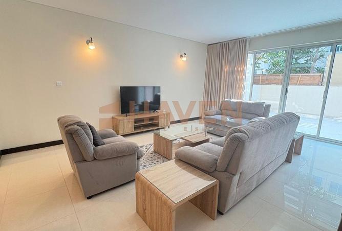 985480 - Property Main Image