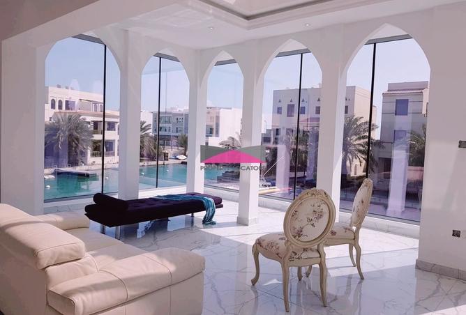 980742 - Property Image 2