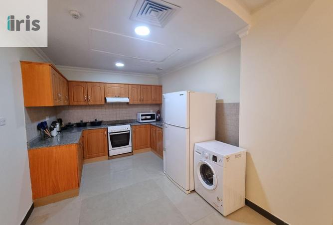 985358 - Property Image 2