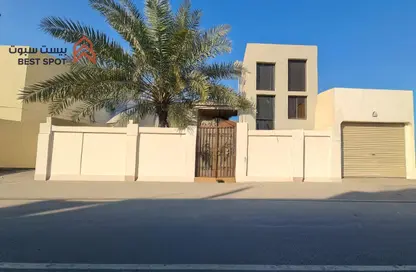Villa - 4 Bedrooms - 4 Bathrooms for sale in Hamad Town - Northern Governorate