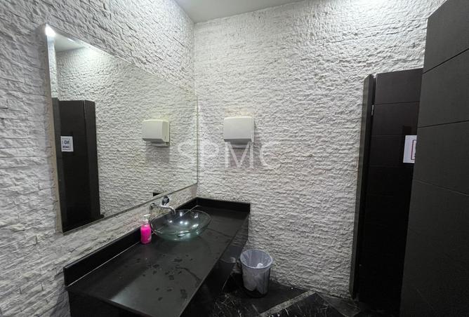 992113 - Property Image 3