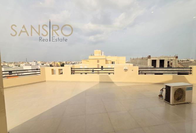 982433 - Property Image 2