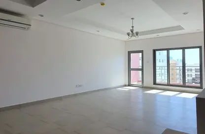 Apartment - 2 Bedrooms - 2 Bathrooms for rent in Hidd - Muharraq Governorate