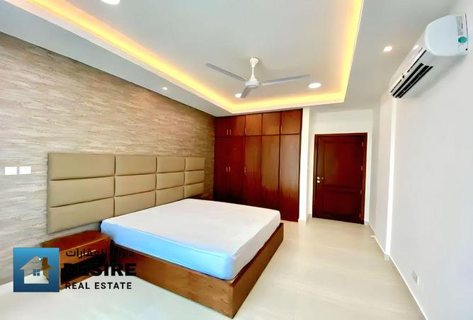 963987 - Property Image 2