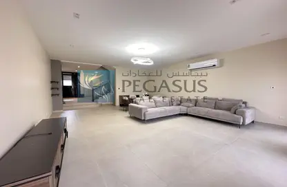 Villa - 3 Bedrooms - 2 Bathrooms for rent in Al Marsa Floating City - Amwaj Islands - Muharraq Governorate