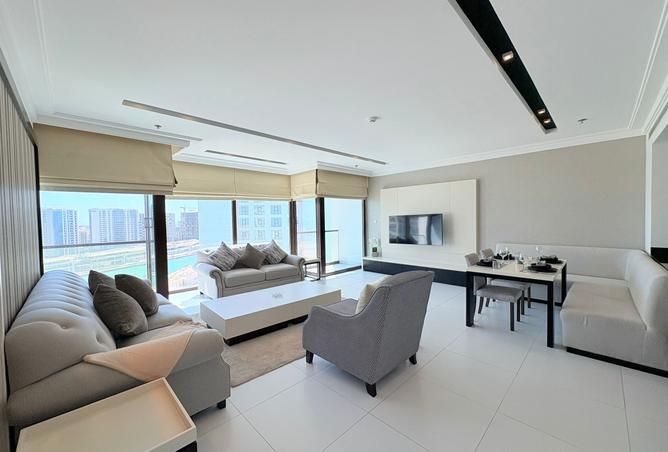 984425 - Property Image 2