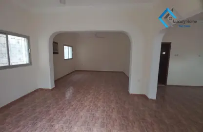 Empty Room image for: Villa - 3 Bedrooms - 3 Bathrooms for rent in West Riffa - Riffa - Southern Governorate, Image 1