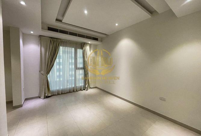 952359 - Property Image 2