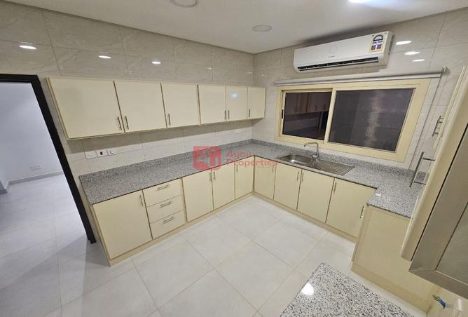 988563 - صورة العقار 3