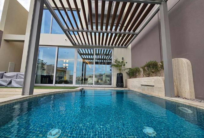 982045 - Property Image 3